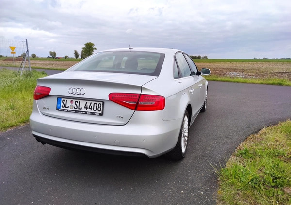 Audi A4 cena 49900 przebieg: 207000, rok produkcji 2013 z Gniezno małe 436